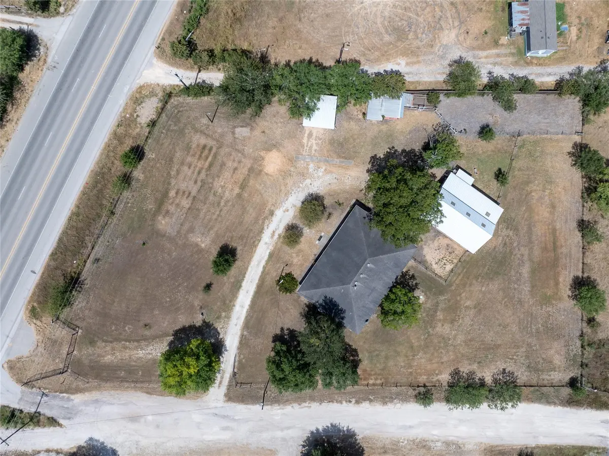 2481 Highway 21 W, Dale, TX 78616