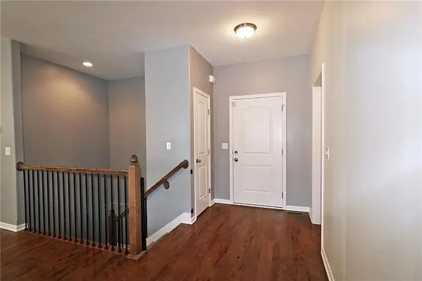 702 Andy CT, Belton, MO 64012