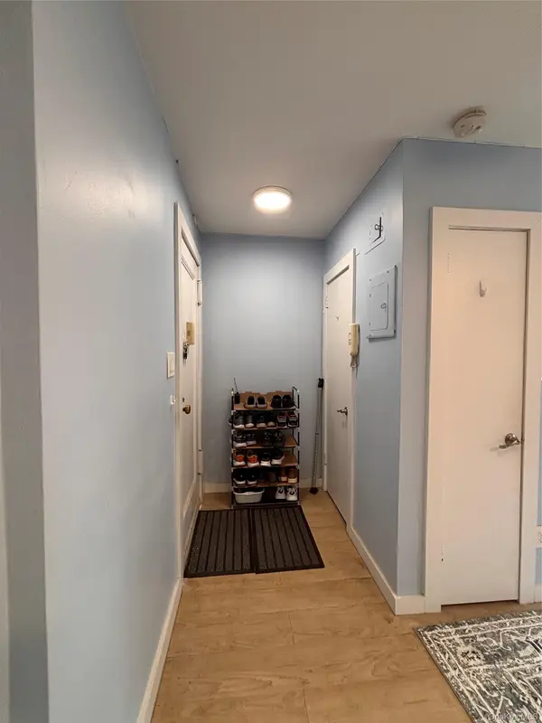215-37 48th Ave #2B, Bayside, NY 11361