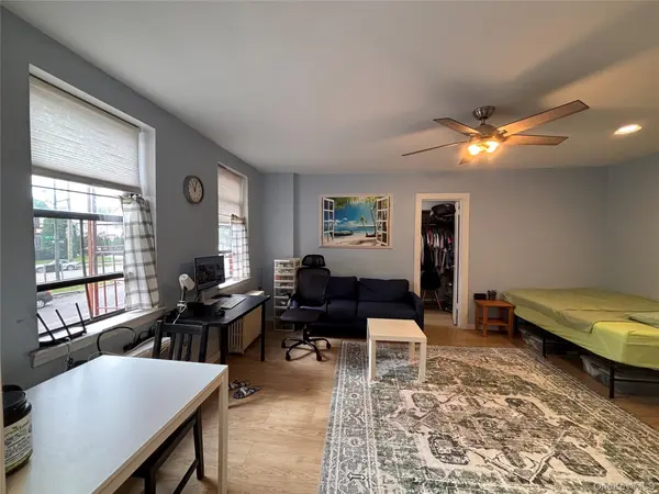 215-37 48th Ave #2B, Bayside, NY 11361