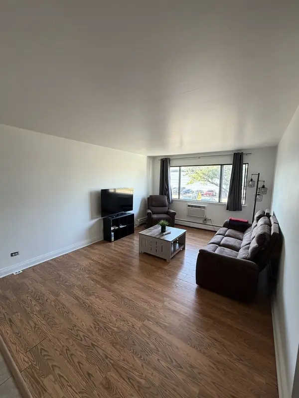 5358 N Cumberland AVE #213, Chicago, IL 60656