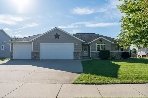 1435 9th ST N, New Ulm, MN 56073