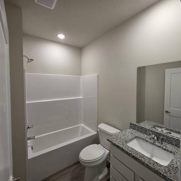 927 N Forestview St, Wichita, KS 67235