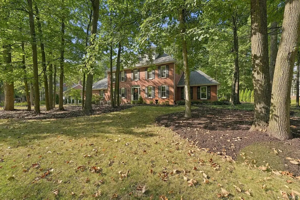 10727 Country Wood TRL, Fort Wayne, IN 46845