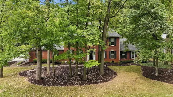 10727 Country Wood TRL, Fort Wayne, IN 46845