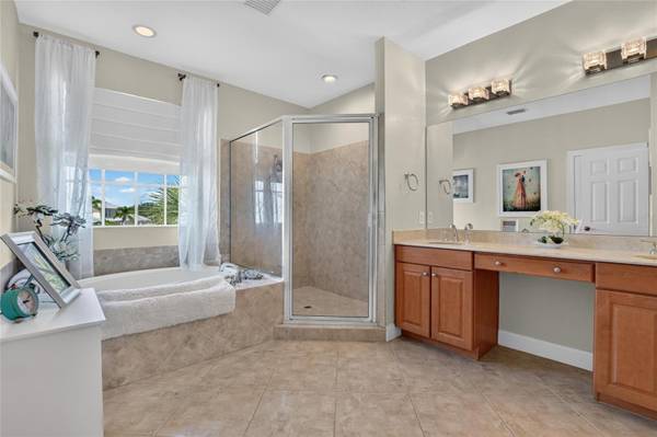 5518 LUMINAR POINTE LN, Apollo Beach, FL, 33572 photo 35
