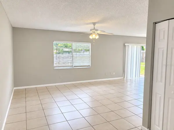 432 REGAL PARK DR, Valrico, FL 33594