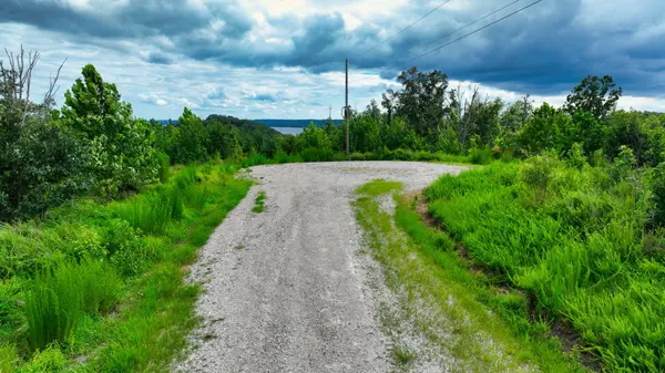 1 Ridge Top Rd, Stewart, TN 37175
