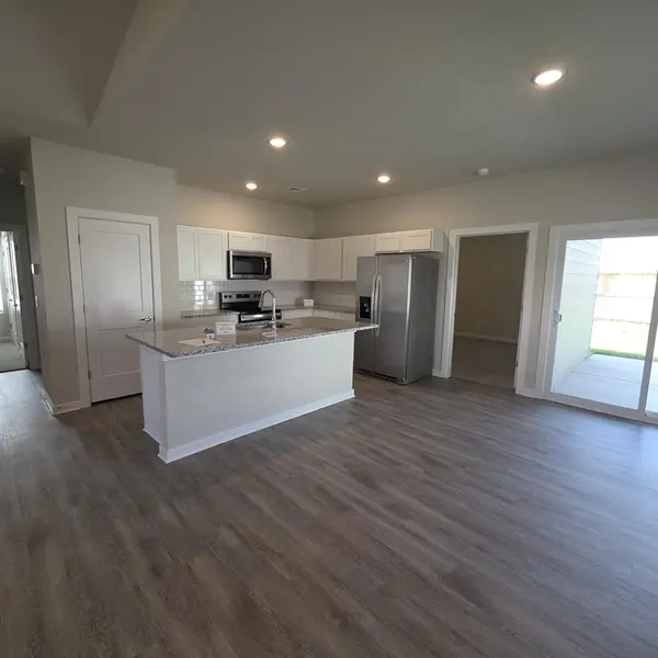 923 N Forestview St, Wichita, KS 67235