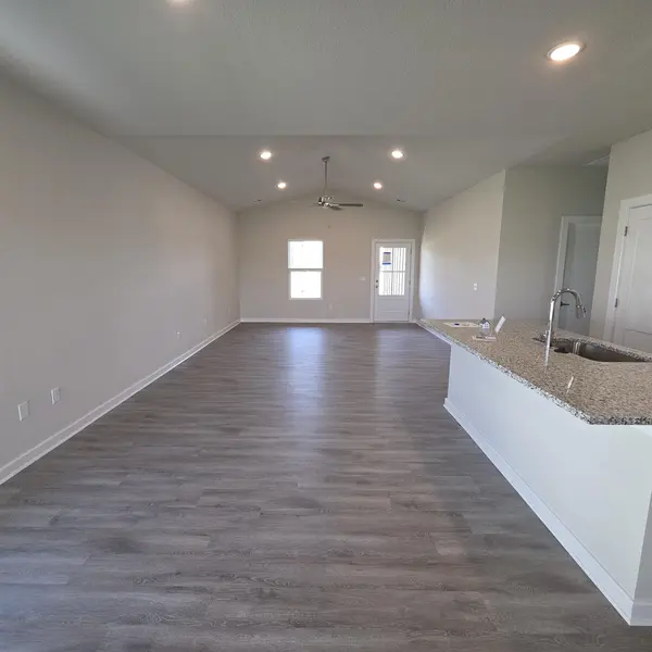 923 N Forestview St, Wichita, KS 67235