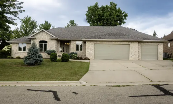 3415 SCHUBERT PL, Green Bay, WI 54311-4317