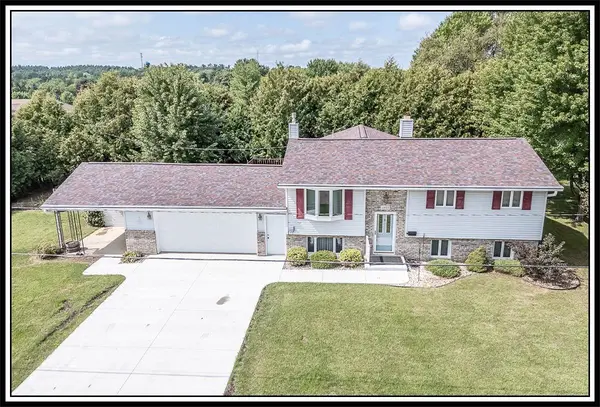 1903 LAWRENCE ST, New London, WI 54961-2529
