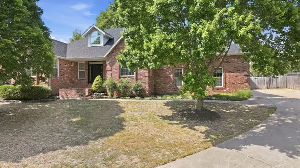 2511 N Skyview Lane LN, Ozark, MO 65721