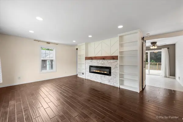 1N038 Woods AVE, Wheaton, IL 60187