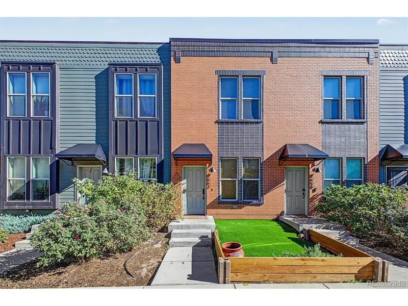 2652 Arapahoe, Denver, CO 80205