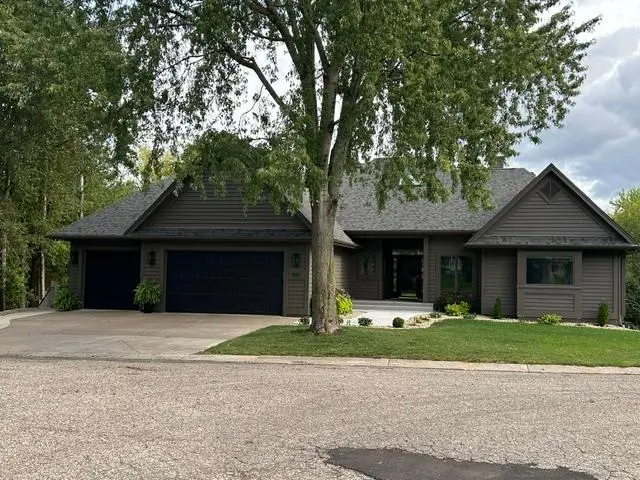 550 Pine Ridge CT, New Richmond, WI 54017