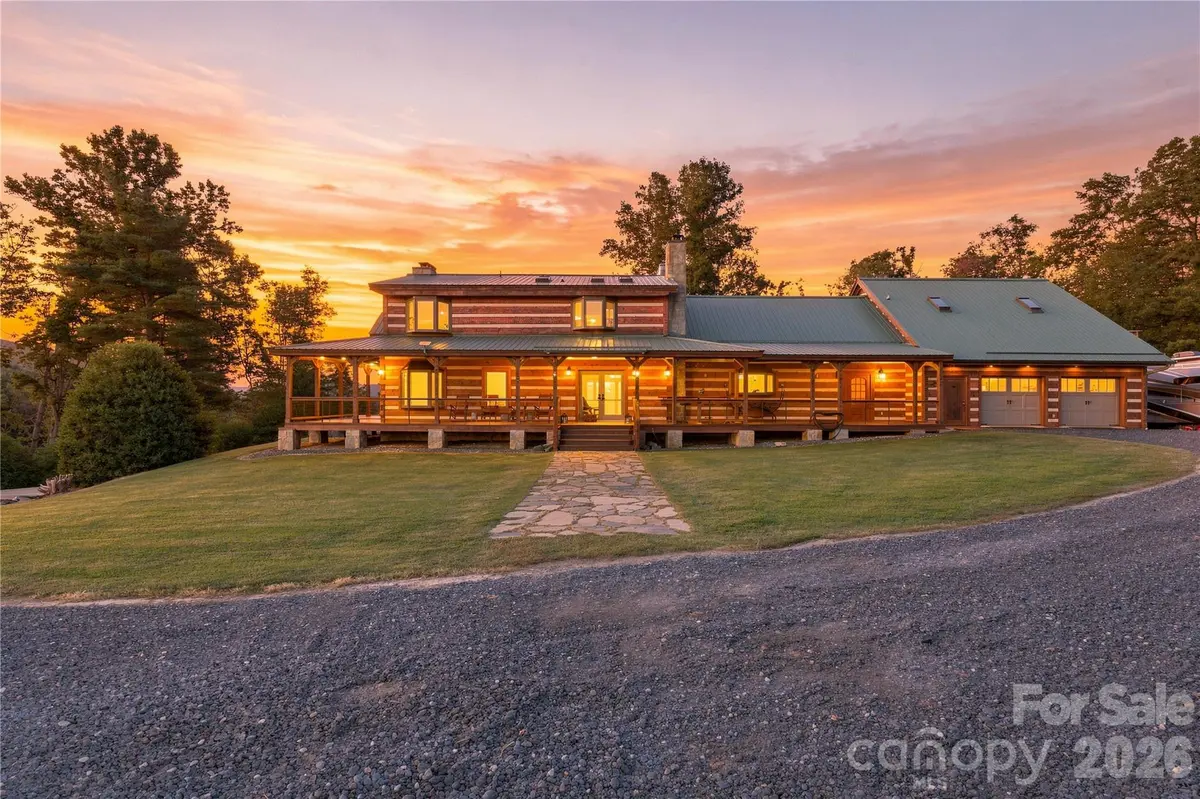 237 Murdock RD, Bakersville, NC 28705