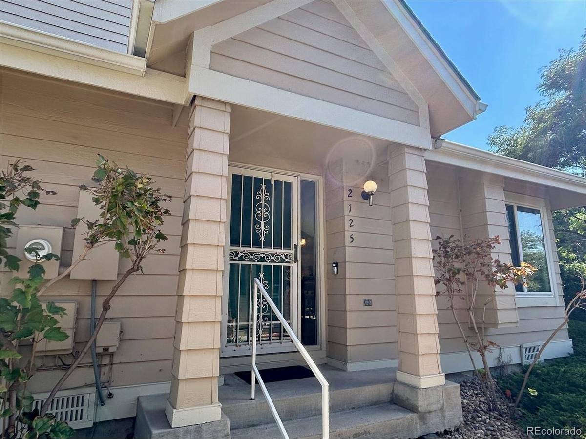 2125 S Troy, Aurora, CO 80014