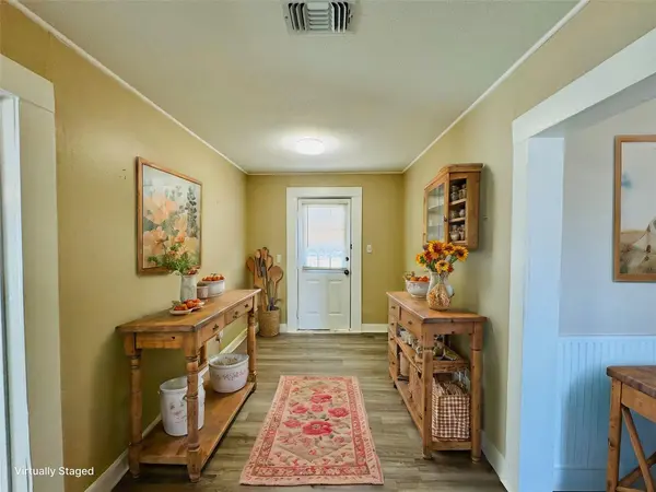 206 S Elm ST, Georgetown, TX 78626