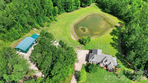 2374 Brooks RD, Chester, SC 29706