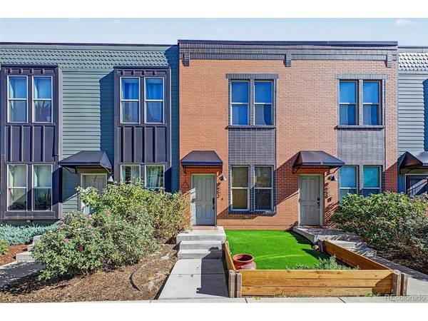 2652 Arapahoe, Denver, CO 80205