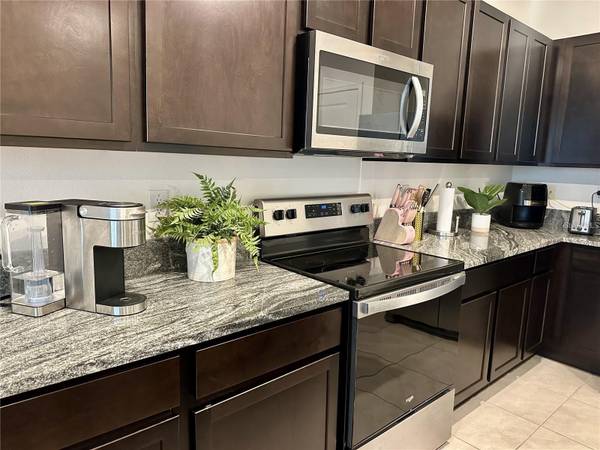 34276 REDWOOD DAWN LN, Wesley Chapel, FL 33543