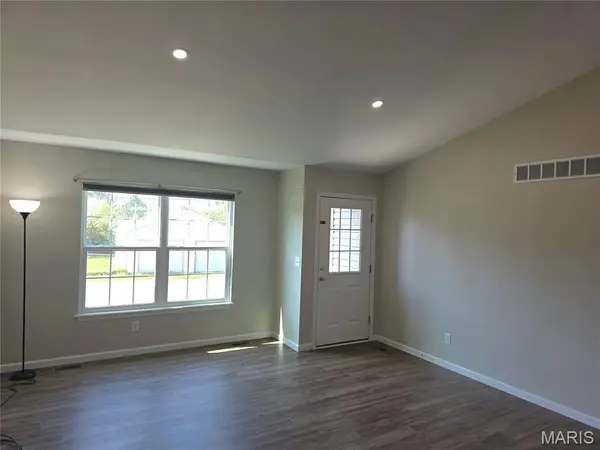 34 S Olive ST, Sullivan, MO 63080
