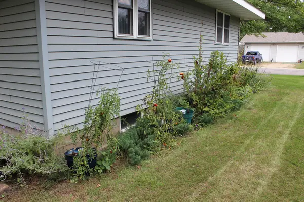 215 1st AVE SE, Melrose, MN 56352
