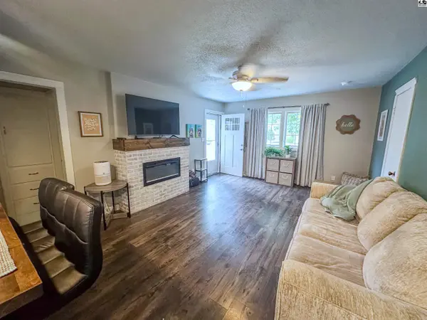 1124 Fairview Rd, Mcpherson, KS 67460