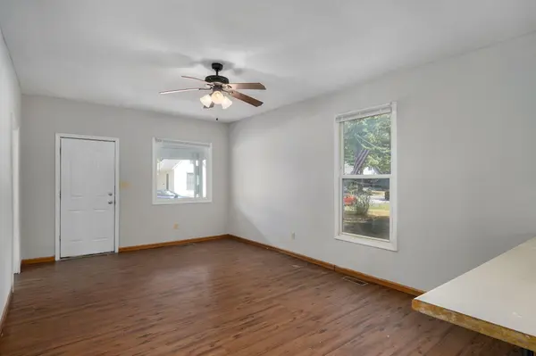 1216 W Harrison ST, Springfield, MO 65806