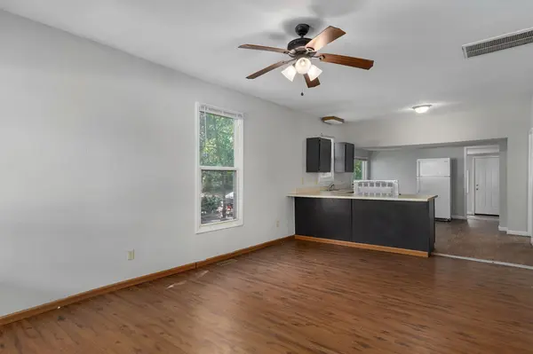 1216 W Harrison ST, Springfield, MO 65806
