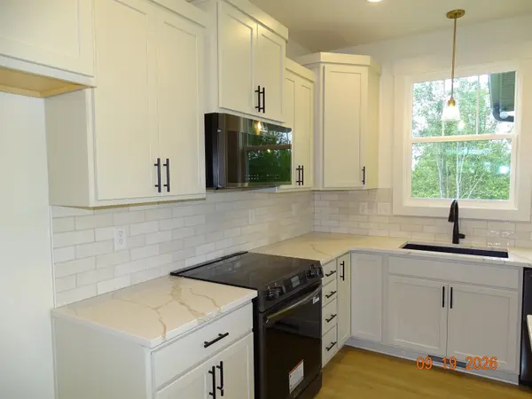 499 Mount Lebanon Church RD, Greer, SC 29651
