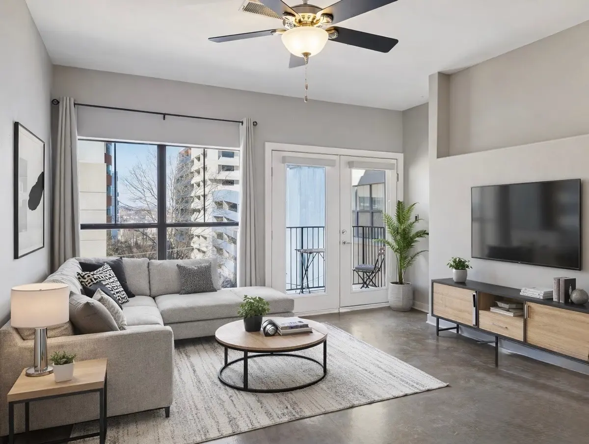 1803 Broadway #504, Nashville, TN 37203