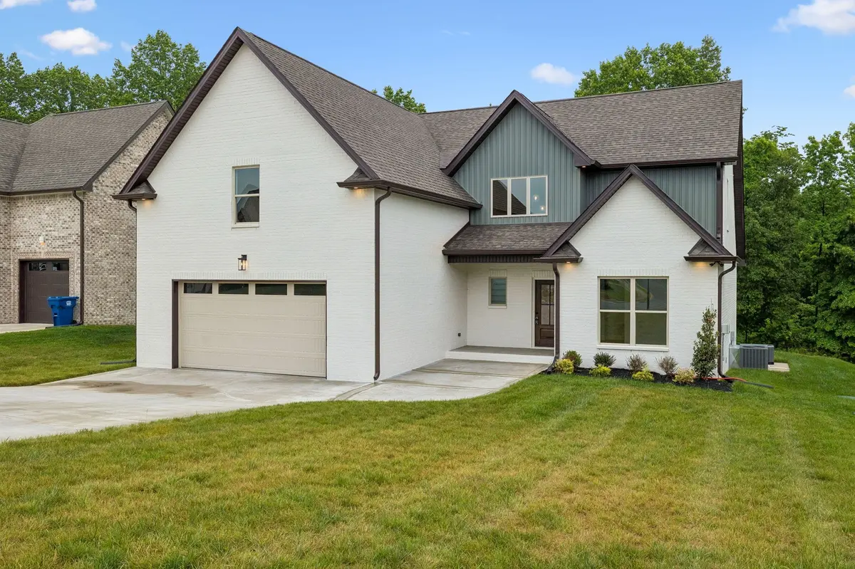 353 Young Lane, Pleasant View, TN 37146