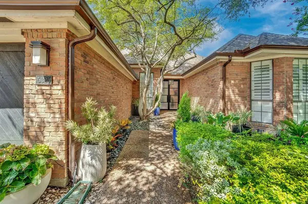 5325 Paladium Drive, Addison, TX 75254