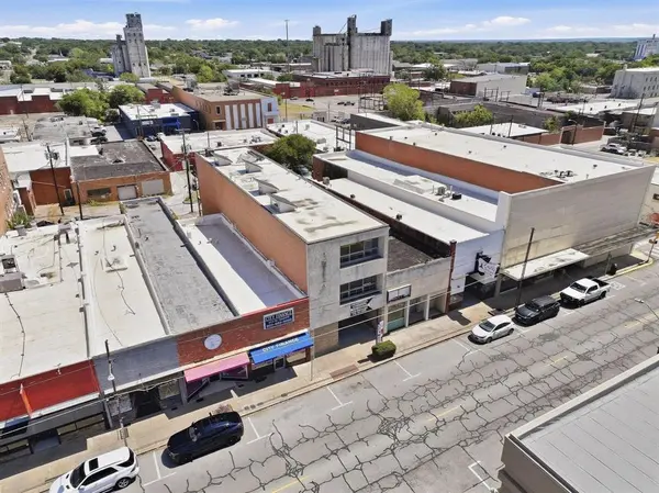 213 N Travis Street, Sherman, TX 75090
