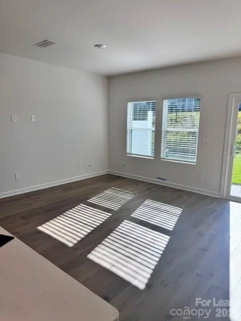 9033 Foggy Brook LOOP, Charlotte, NC 28216