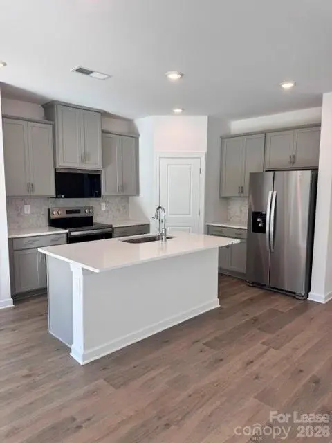 9033 Foggy Brook LOOP, Charlotte, NC 28216