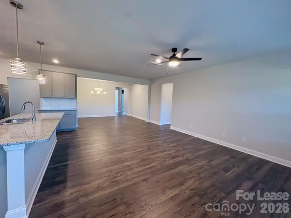 1038 Mapletree LN, Indian Trail, NC 28079