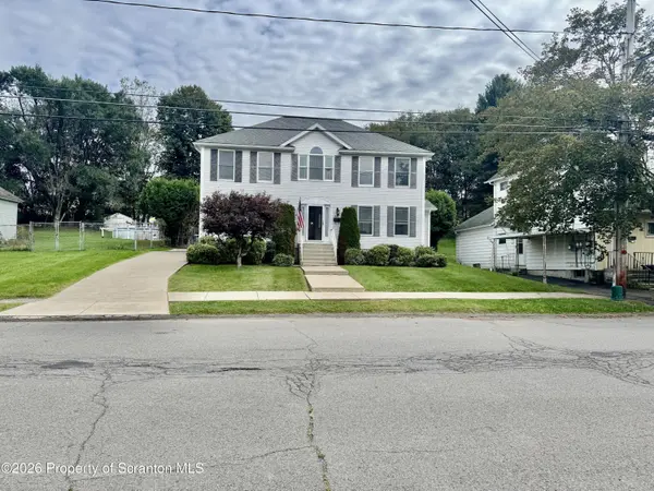 618 Hill ST, Mayfield, PA 18433