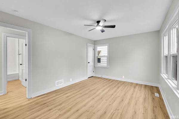 601 S Albert ST, South Bend, IN 46619
