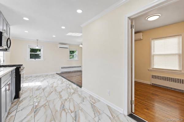48 Milburn AVE, Hempstead, NY 11550