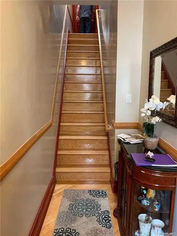 1272 72nd Street #2R, Brooklyn, NY 11228