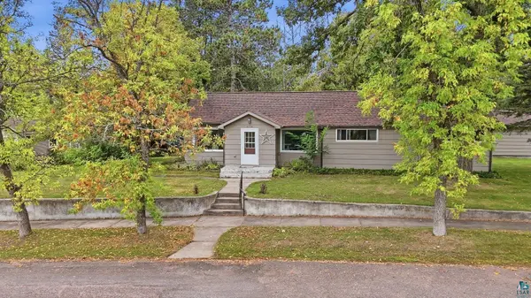 516 Grove Ave, Moose Lake, MN 55767