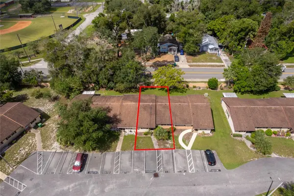 6 VILLA VILLAR CT #60, Deland, FL 32724