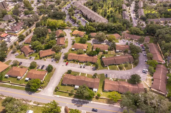 6 VILLA VILLAR CT #60, Deland, FL 32724