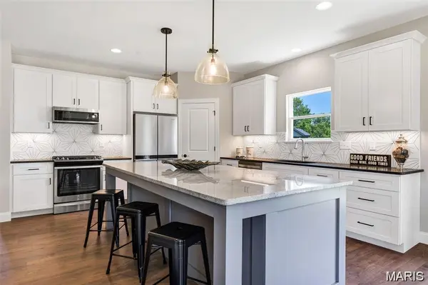 1 Grand Columbia, O'fallon, MO 63366