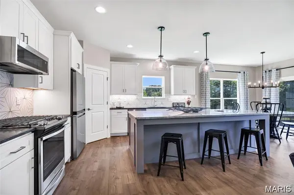 1 Grand Columbia, O'fallon, MO 63366
