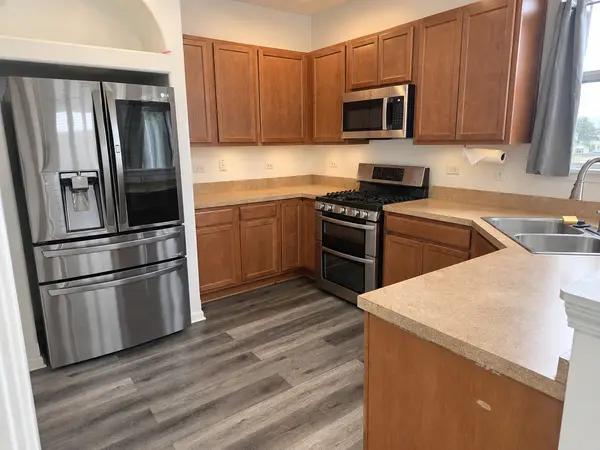176 S Cornerstone DR, Volo, IL 60020