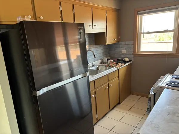 7932 S pulaski RD #302, Chicago, IL 60652
